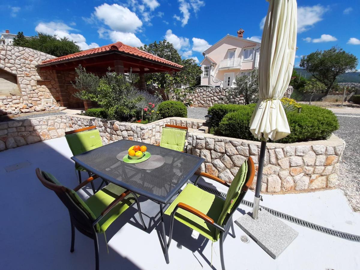 Apartments Pavelic Novi Vinodolski Dış mekan fotoğraf